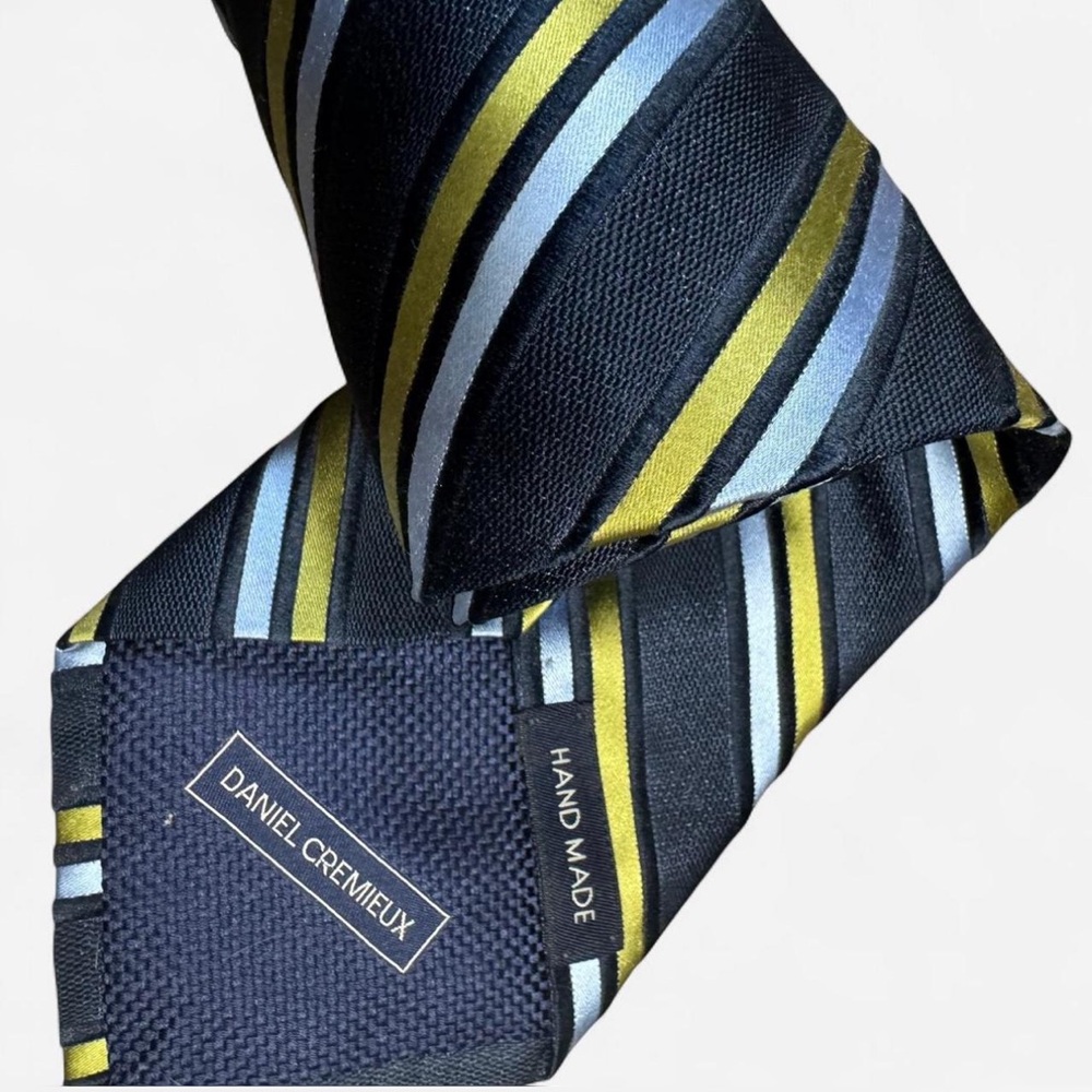 Vintage‎ Daniel Cremieux Luxury Silk Tie Striped Handmade USA 3.75” x 58”